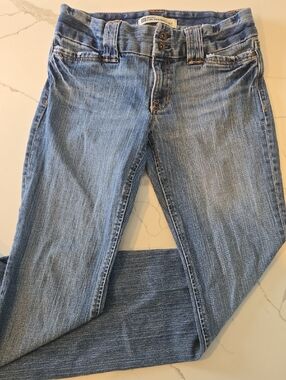 Women’s Y2K I'm Curvy, Low-Rise Bootcut Denim Jeans - GAP